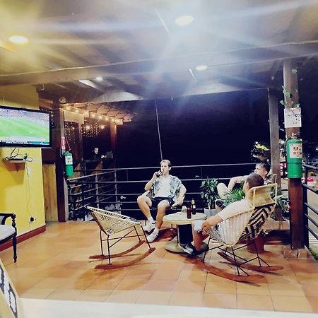 Parceros Med Hostel Μεντεγίν Εξωτερικό φωτογραφία