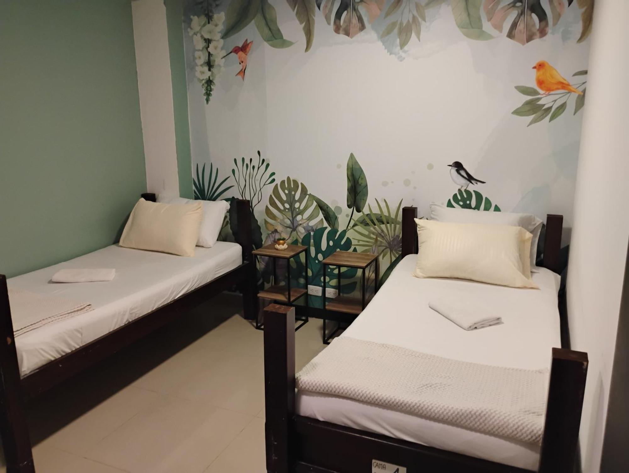 Parceros Med Hostel Μεντεγίν Εξωτερικό φωτογραφία