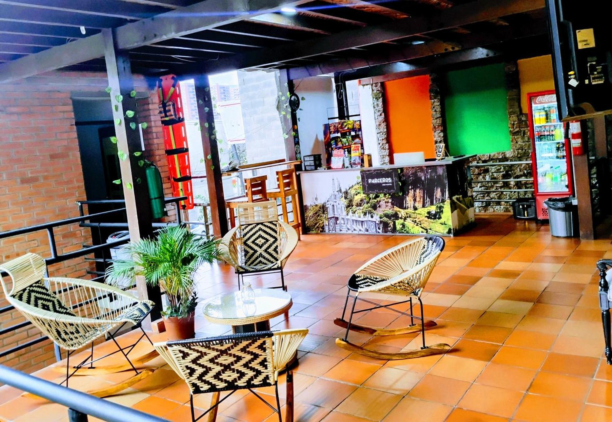 Parceros Med Hostel Μεντεγίν Εξωτερικό φωτογραφία