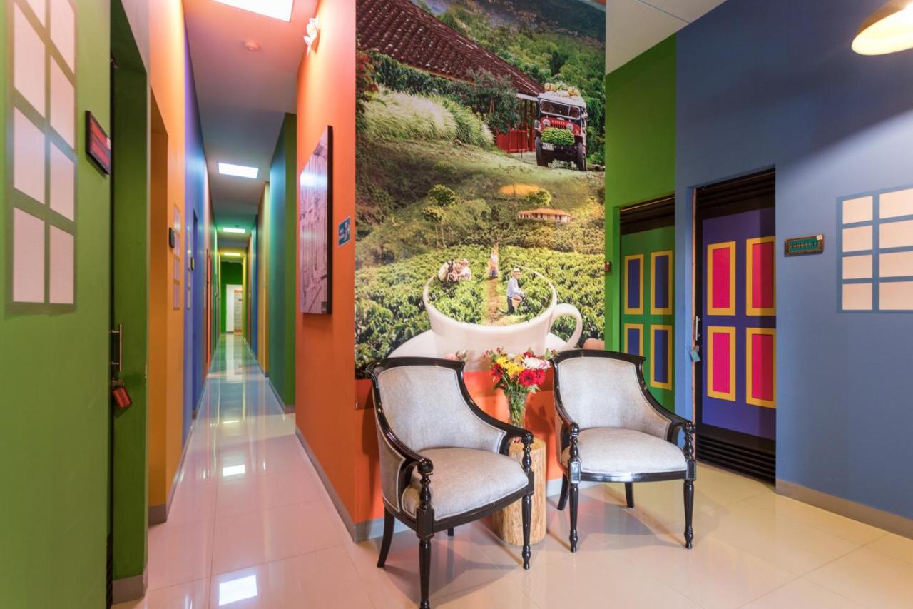 Parceros Med Hostel Μεντεγίν Εξωτερικό φωτογραφία
